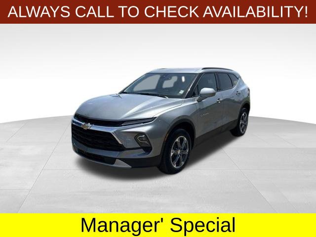 Used 2024 Chevrolet Blazer LT w/ Convenience Package FWD image 3