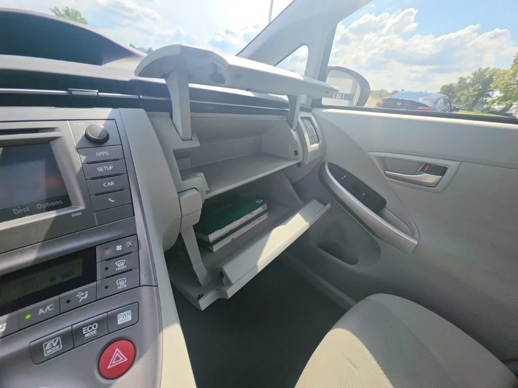 Used 2015 Toyota Prius Three FWD image 23