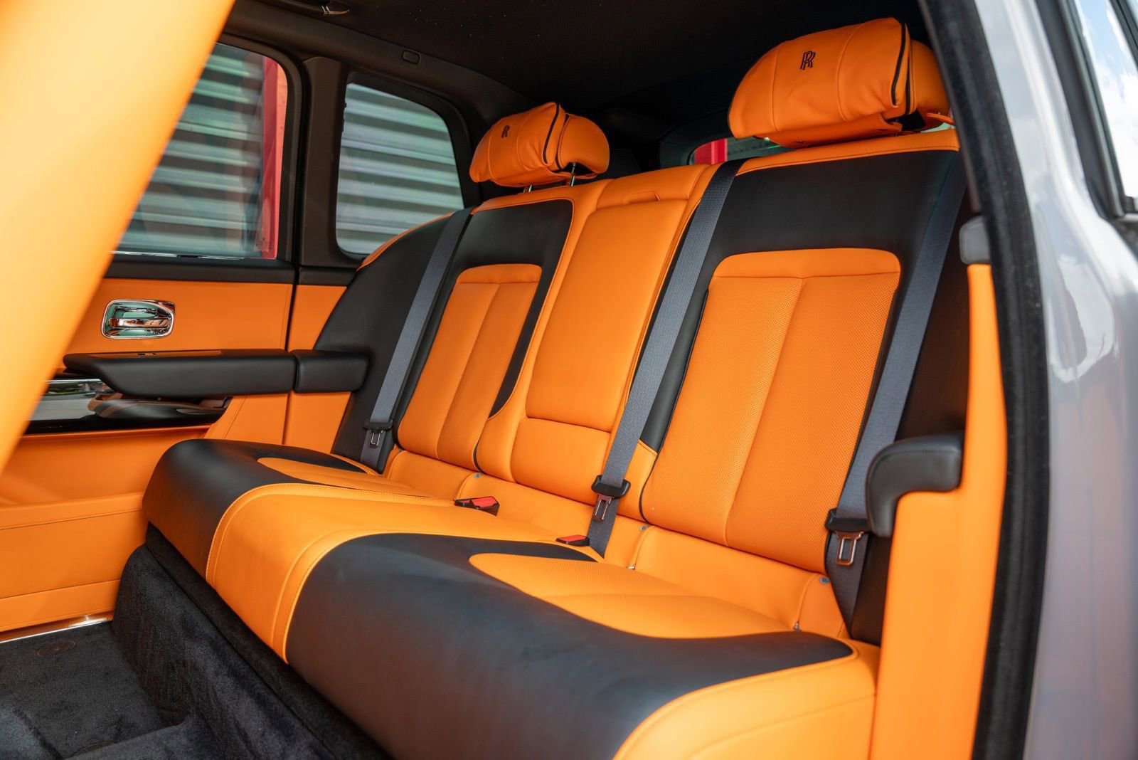 Used 2025 Rolls-Royce Cullinan image 14