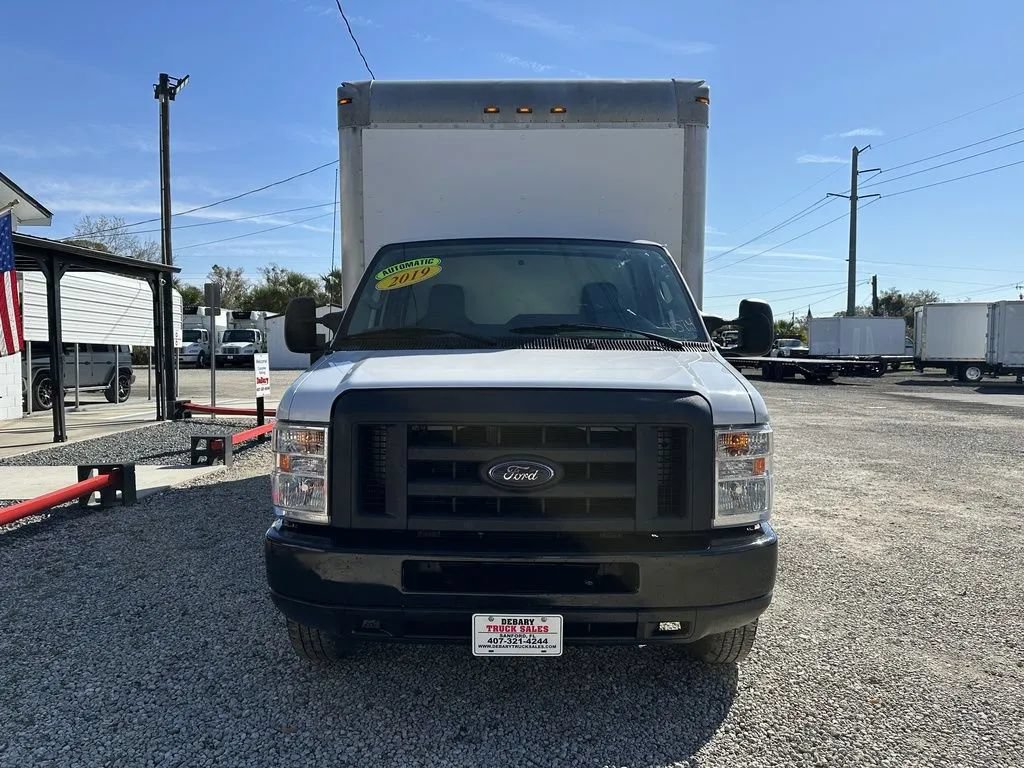 Used 2019 Ford E-350 and Econoline 350 Super Duty w/ Power Windows & Locks Group RWD image 2