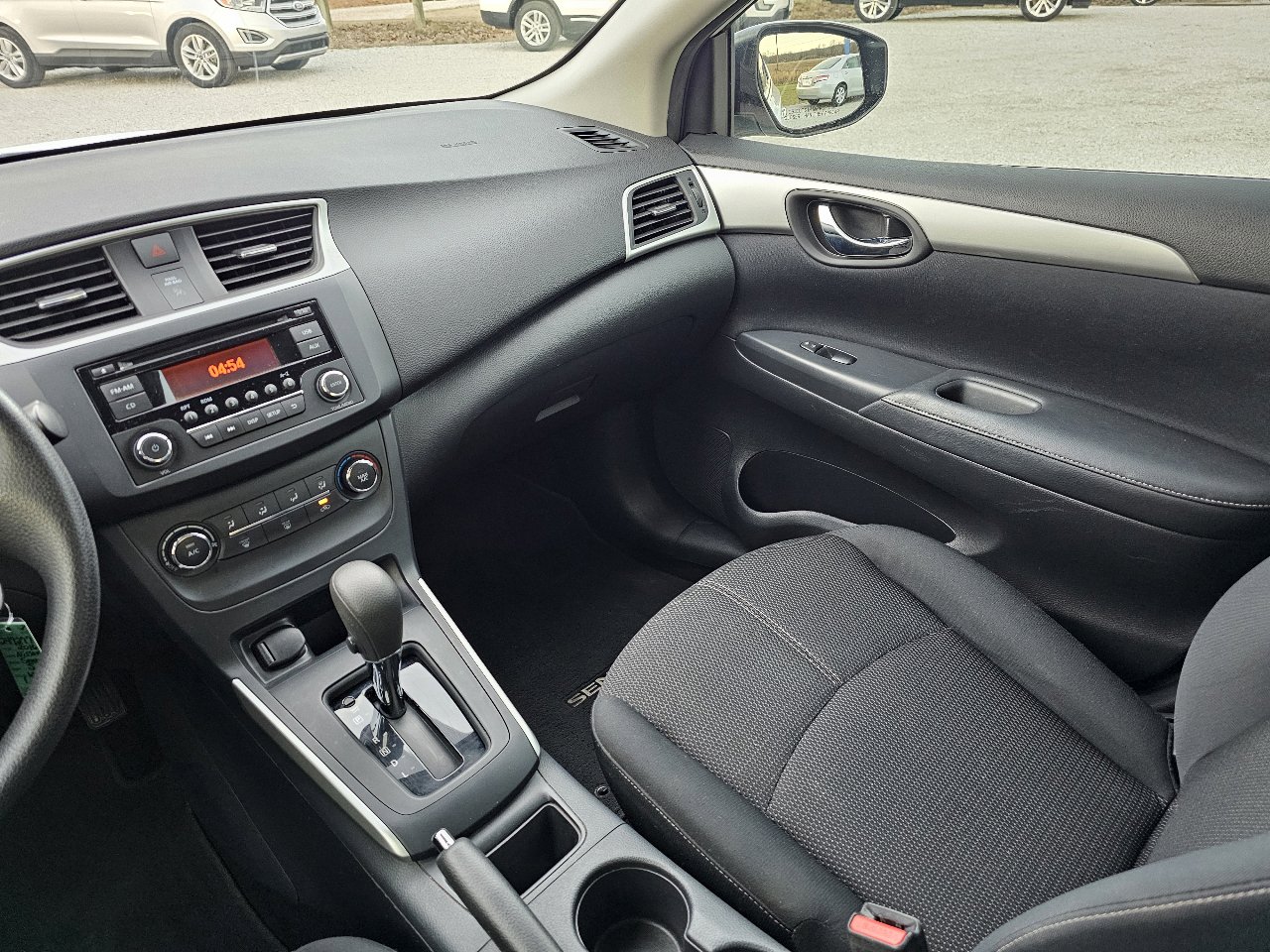 Used 2016 Nissan Sentra S image 37