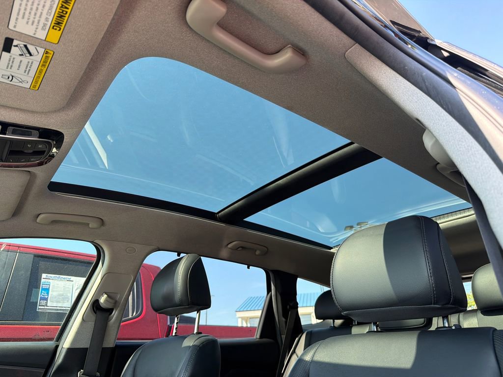 Used 2022 Hyundai Santa Fe Limited w/ Cargo Package image 33