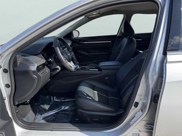 Used 2024 Nissan Altima 2.5 SR image 14