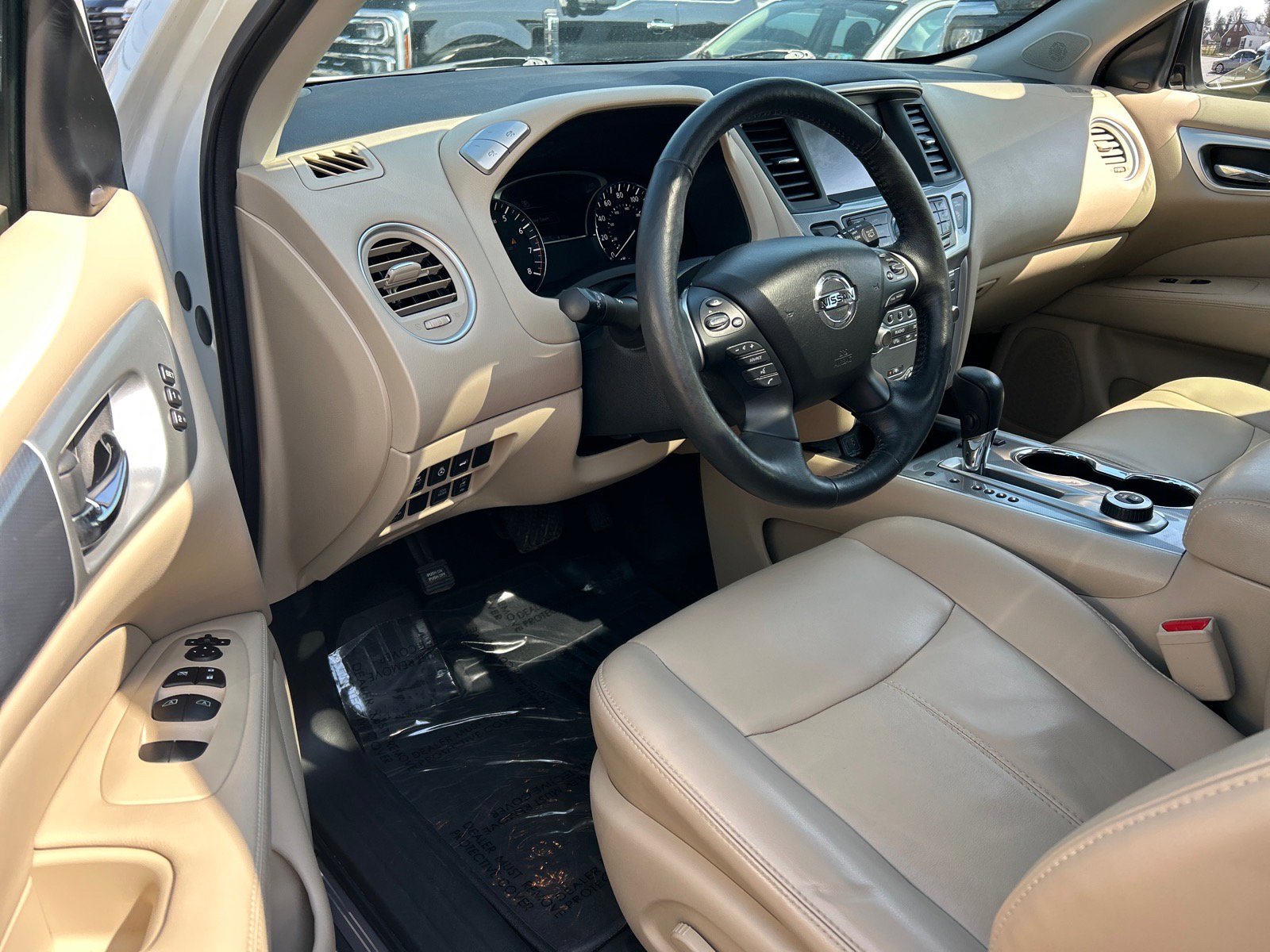 Used 2019 Nissan Pathfinder SL w/ SL Premium Package image 8