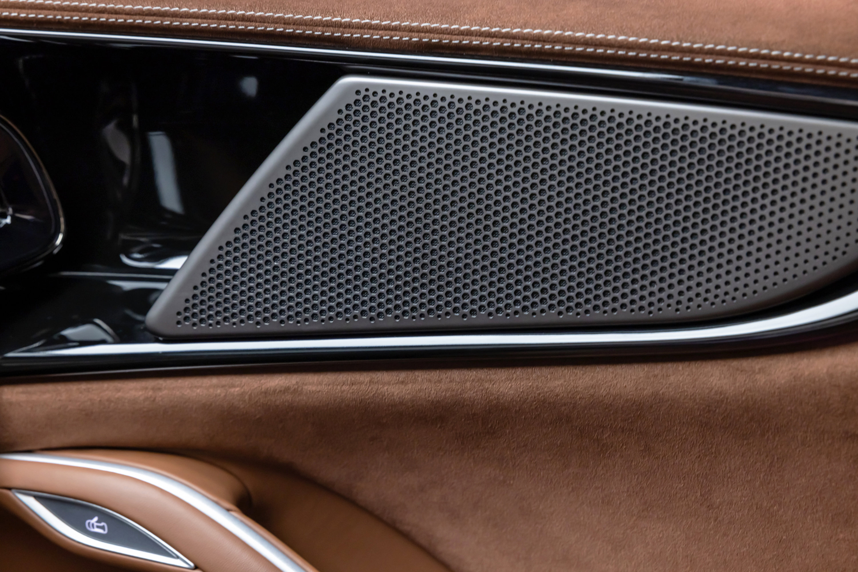 Certified 2023 Ferrari Purosangue image 69