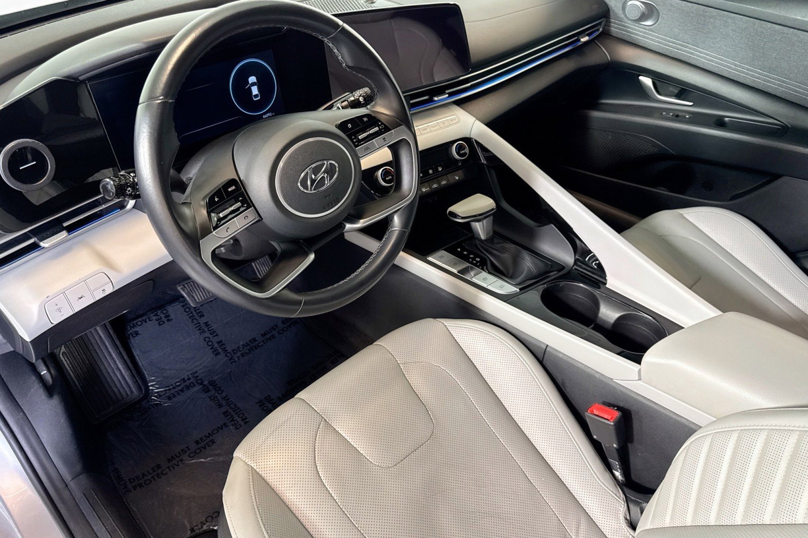 Used 2021 Hyundai Elantra Limited image 9