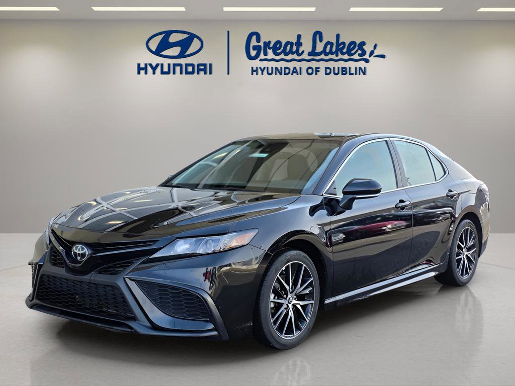 Used 2024 Toyota Camry SE w/ Cold Weather Package