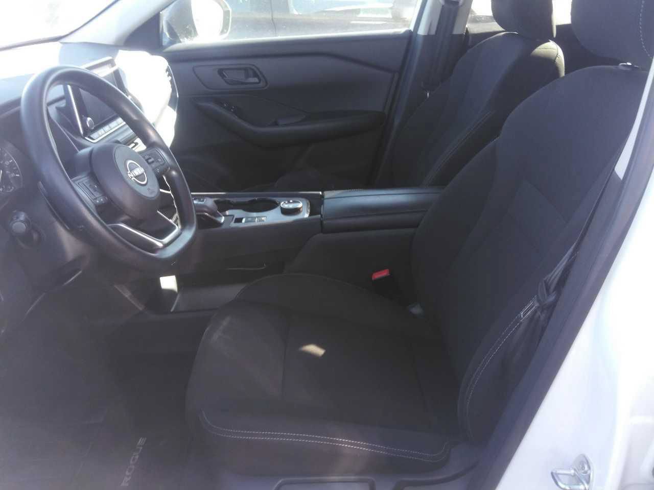Used 2024 Nissan Rogue S AWD/4WD image 6
