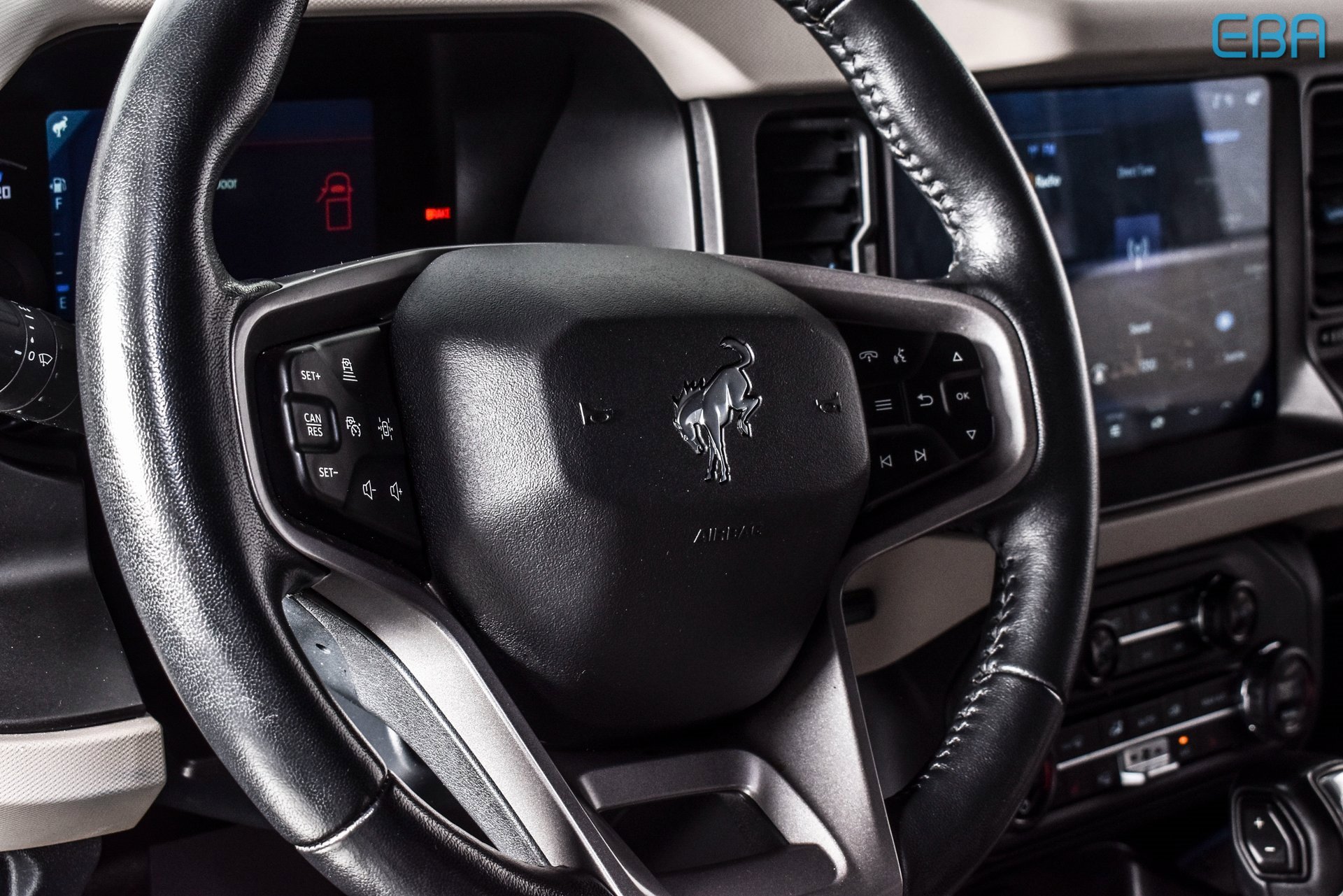 Used 2023 Ford Bronco Wildtrak image 18