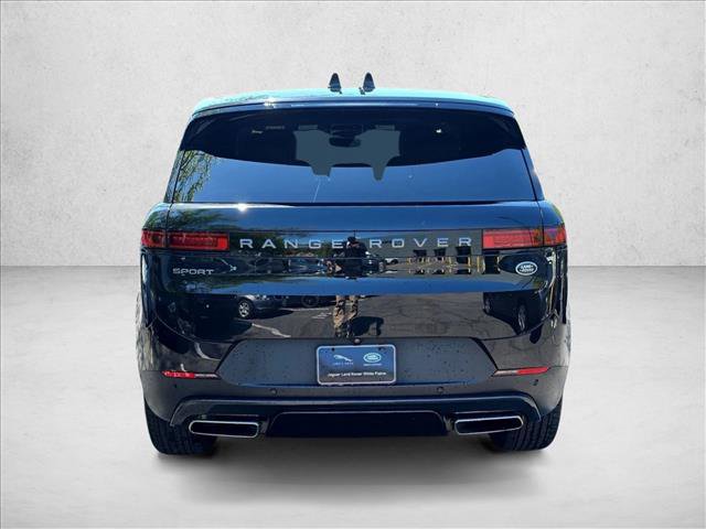 Used 2023 Land Rover Range Rover Sport SE AWD/4WD image 6