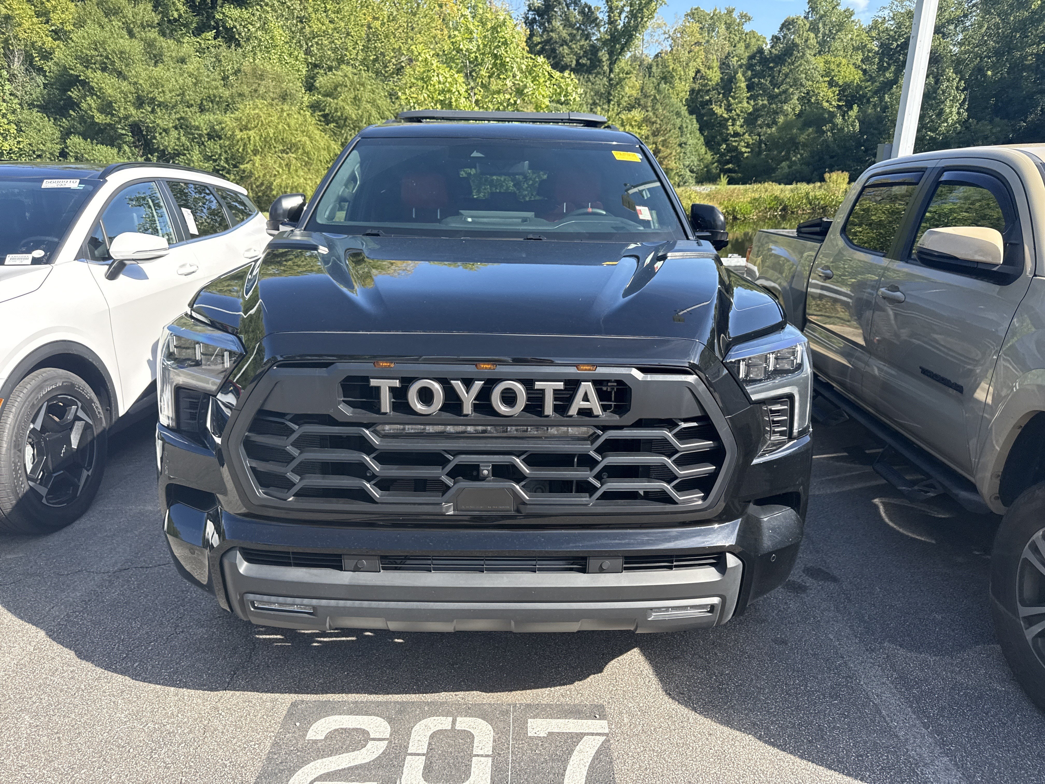 Used 2025 Toyota Sequoia TRD Pro AWD/4WD image 38