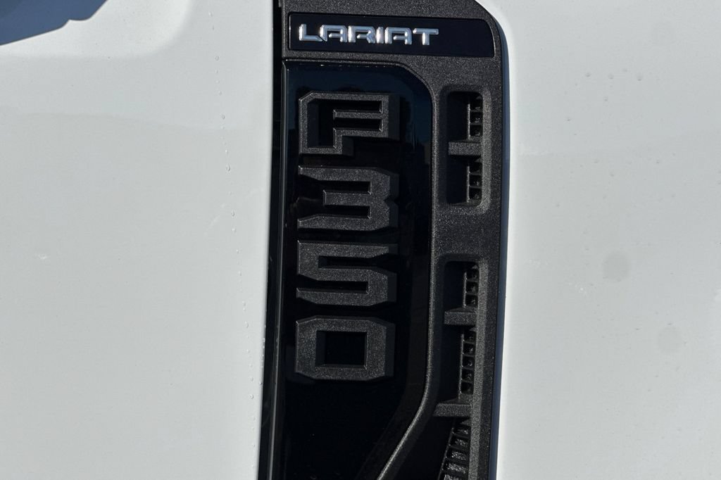 New 2026 Ford F350 Lariat w/ Tremor Off-Road Package AWD/4WD image 21
