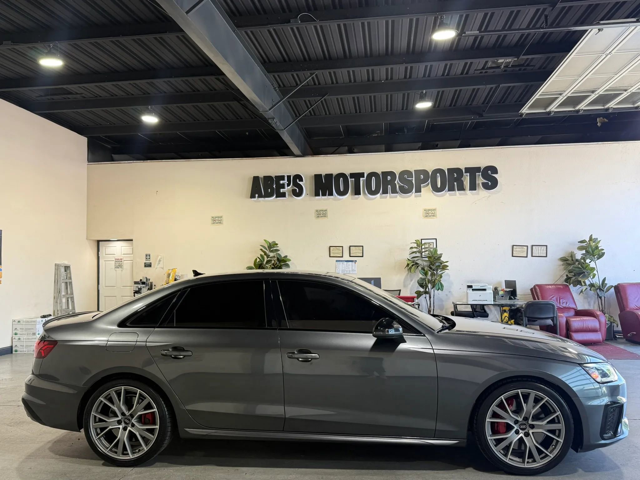 Used 2021 Audi S4 Premium Plus w/ Premium Plus Package AWD/4WD image 4