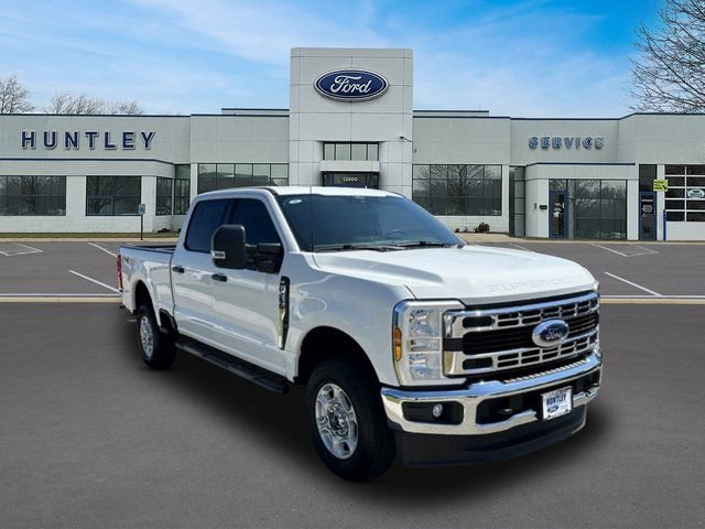 Certified 2025 Ford F250 XLT AWD/4WD image 3