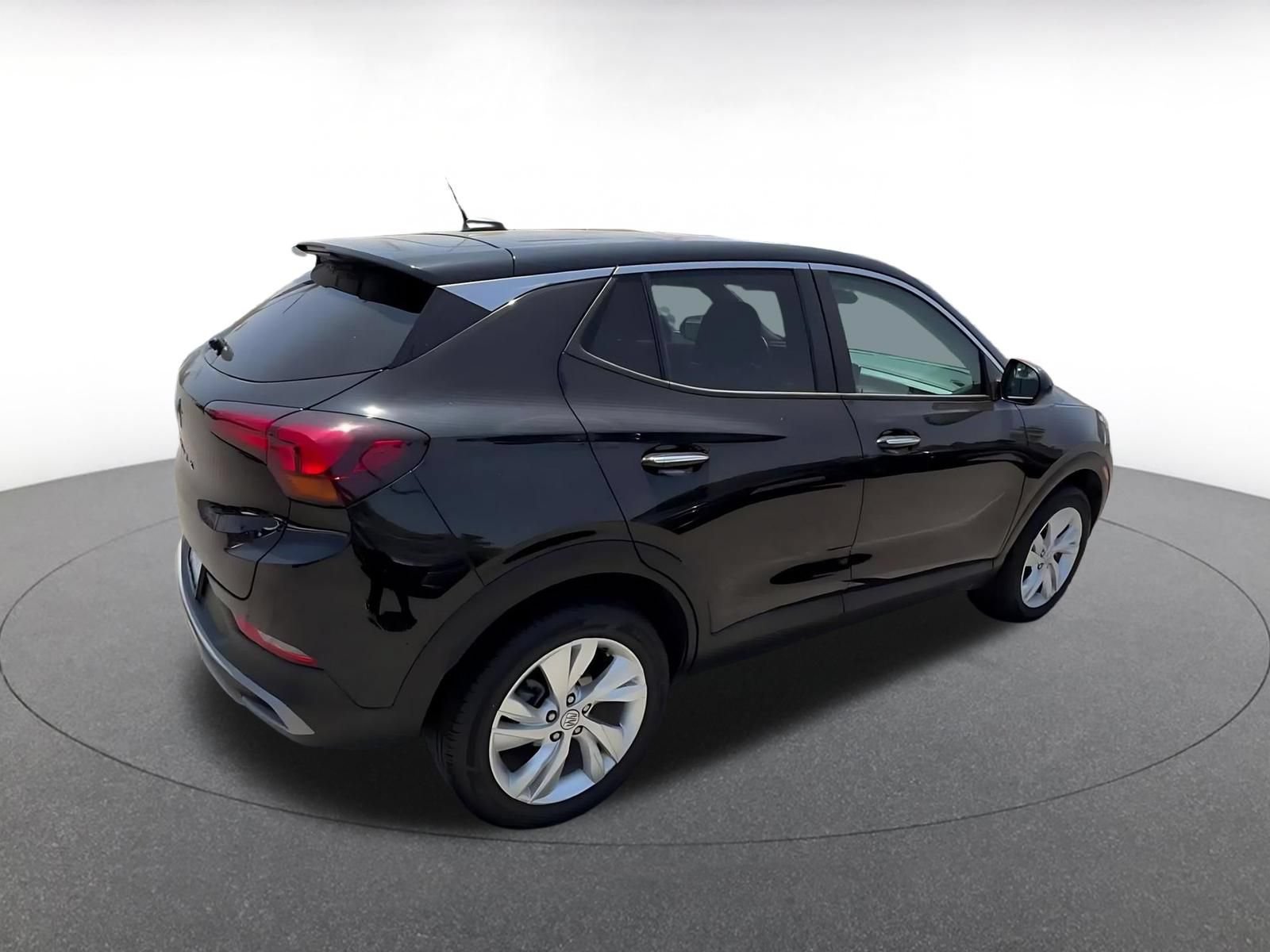 Used 2025 Buick Encore GX Preferred AWD/4WD image 15