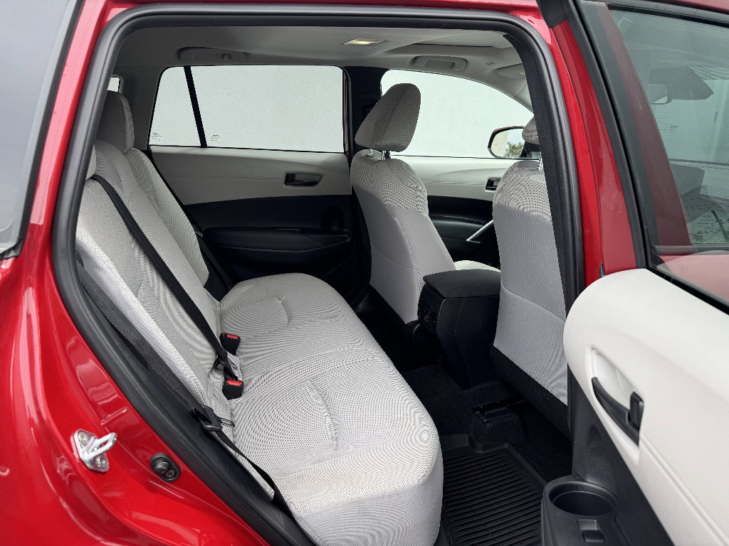 Used 2022 Toyota Corolla Cross LE w/ Moonroof Package AWD/4WD image 11