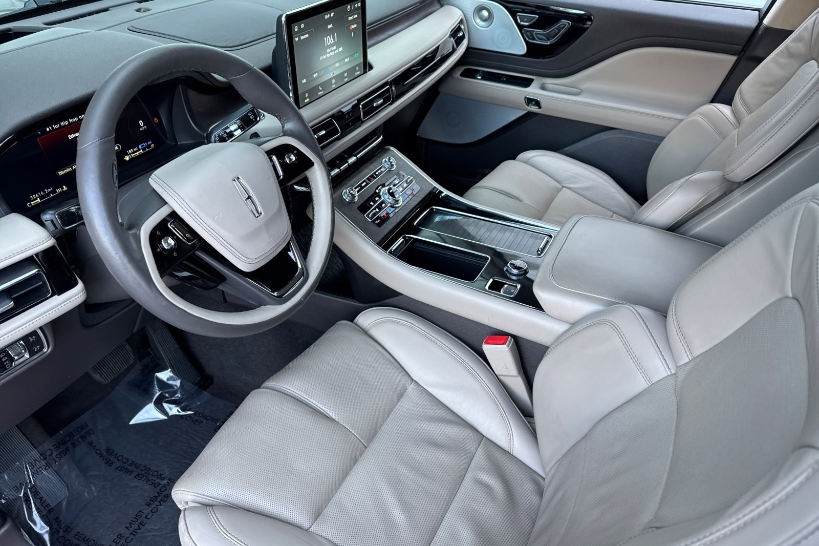 Certified 2022 Lincoln Aviator Grand Touring w/ Equipment Group 301A image 10