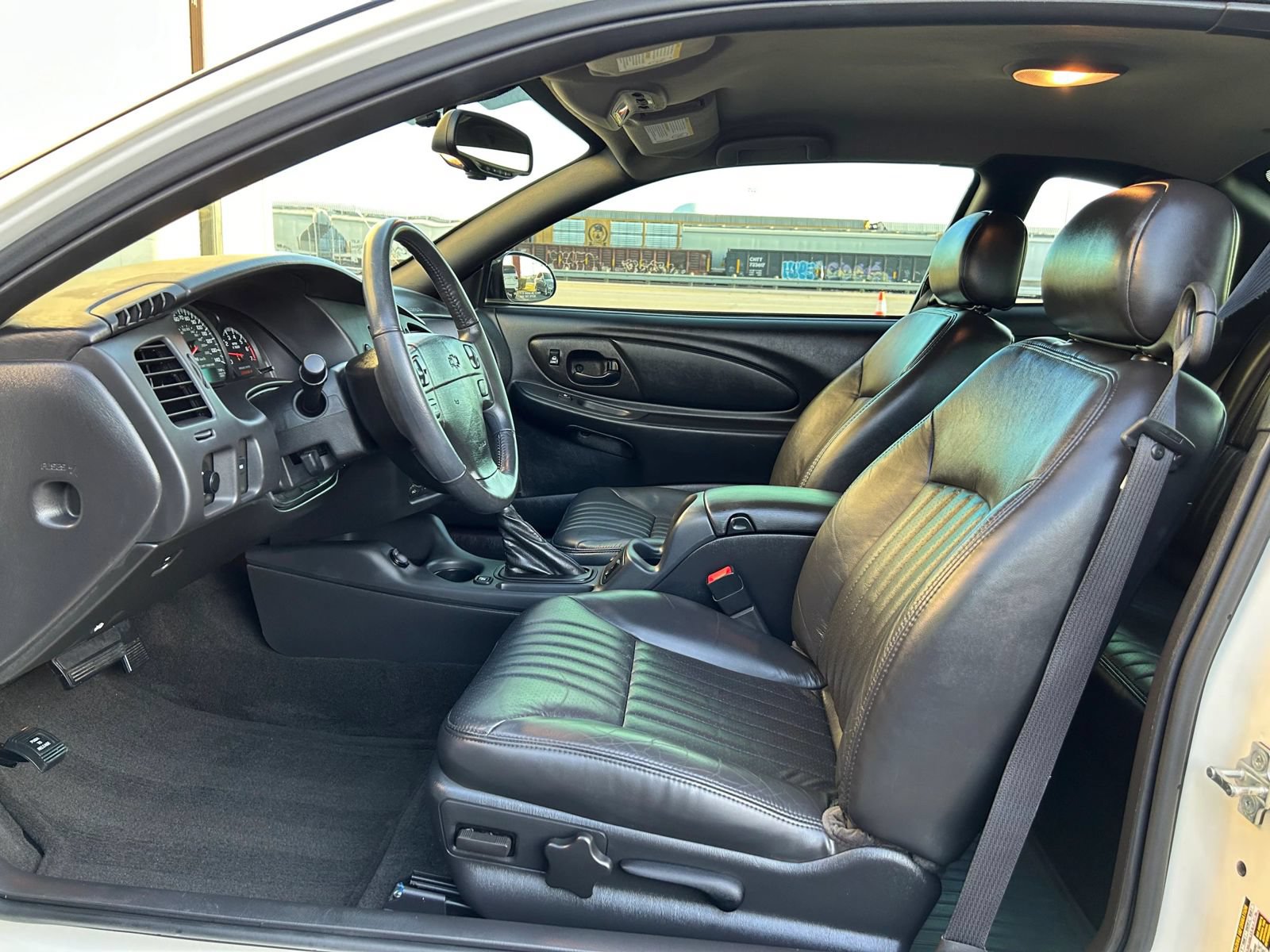 Used 2004 Chevrolet Monte Carlo SS w/ Preferred Equipment Group FWD image 25
