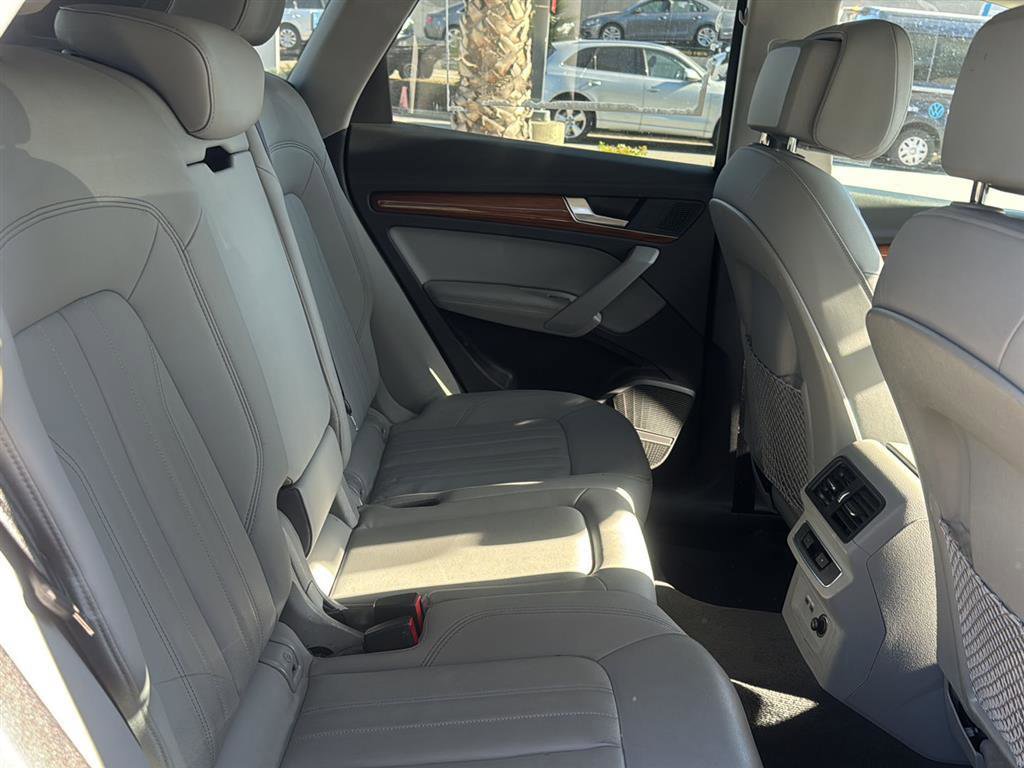 Used 2023 Audi Q5 2.0T Premium Plus w/ Premium Plus Package image 14