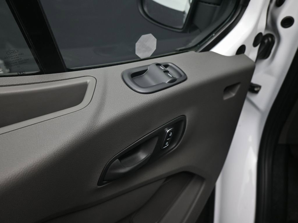 New 2024 Ford Transit 250 Low Roof image 8