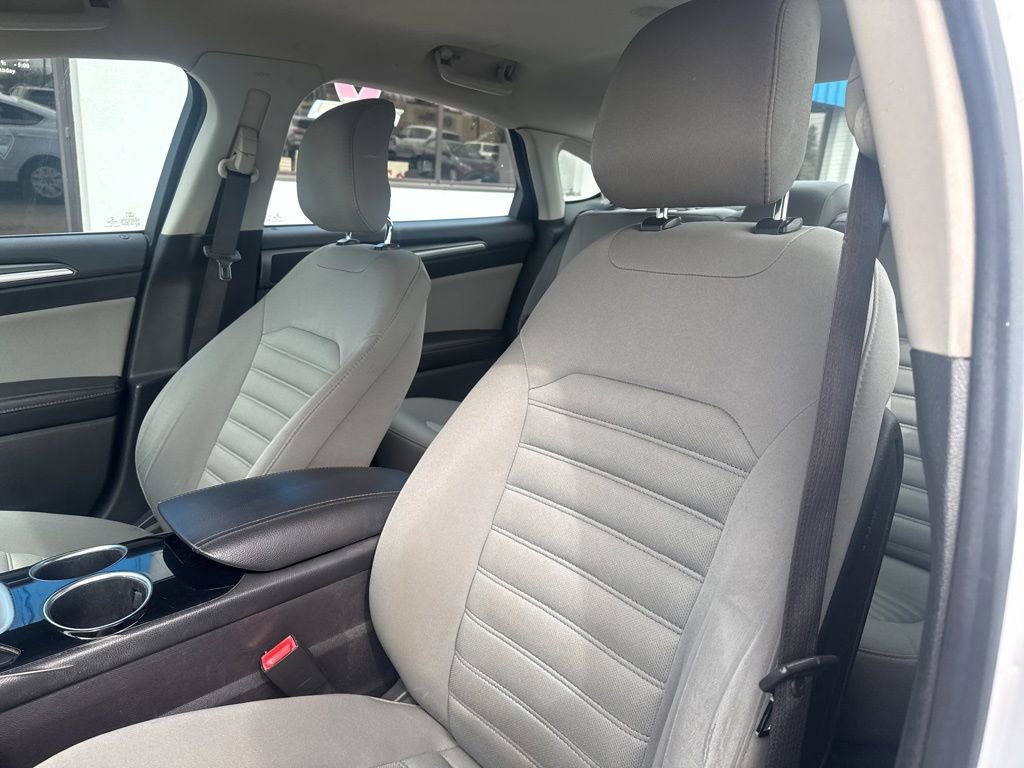 Used 2014 Ford Fusion S image 25