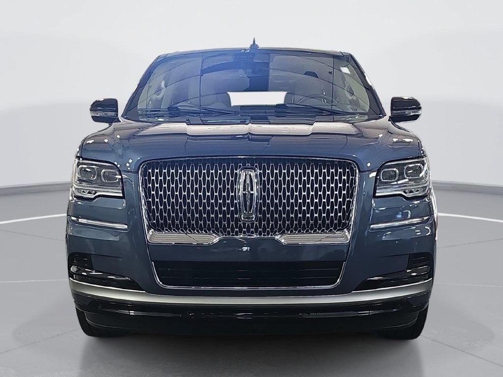 Used 2023 Lincoln Navigator L Reserve AWD/4WD image 10