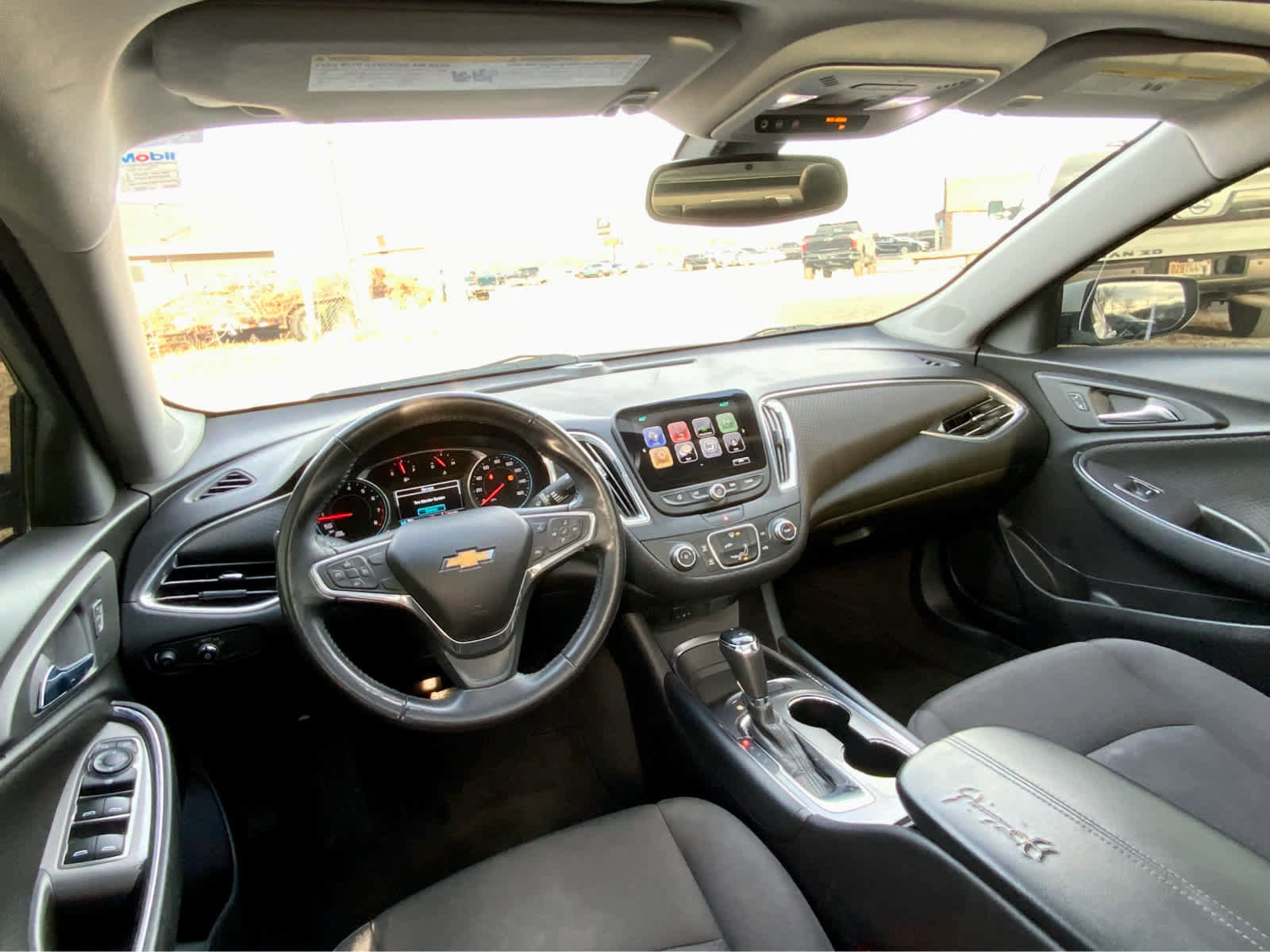 Used 2018 Chevrolet Malibu LT image 33