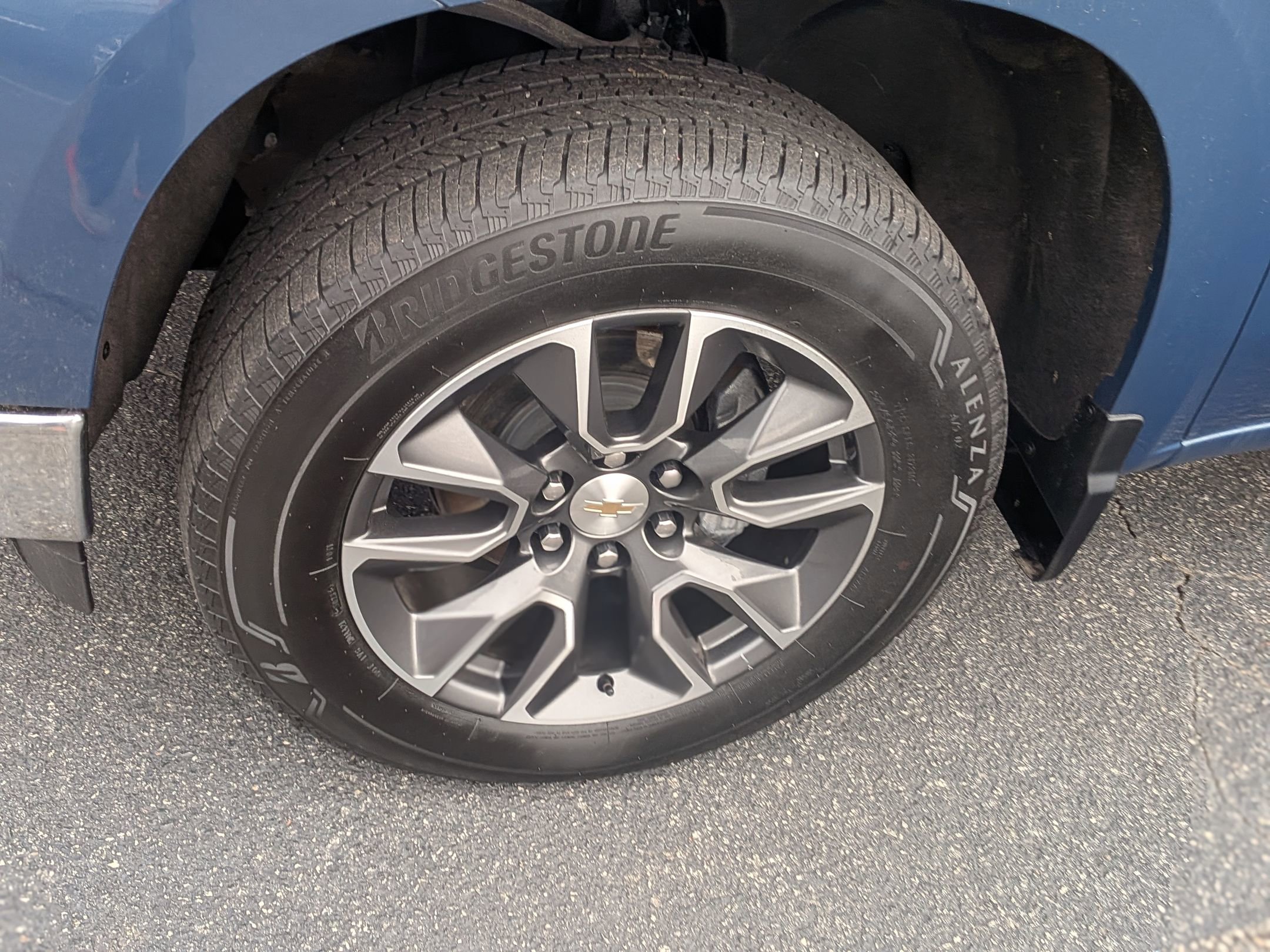 Used 2024 Chevrolet Silverado 1500 LT image 12