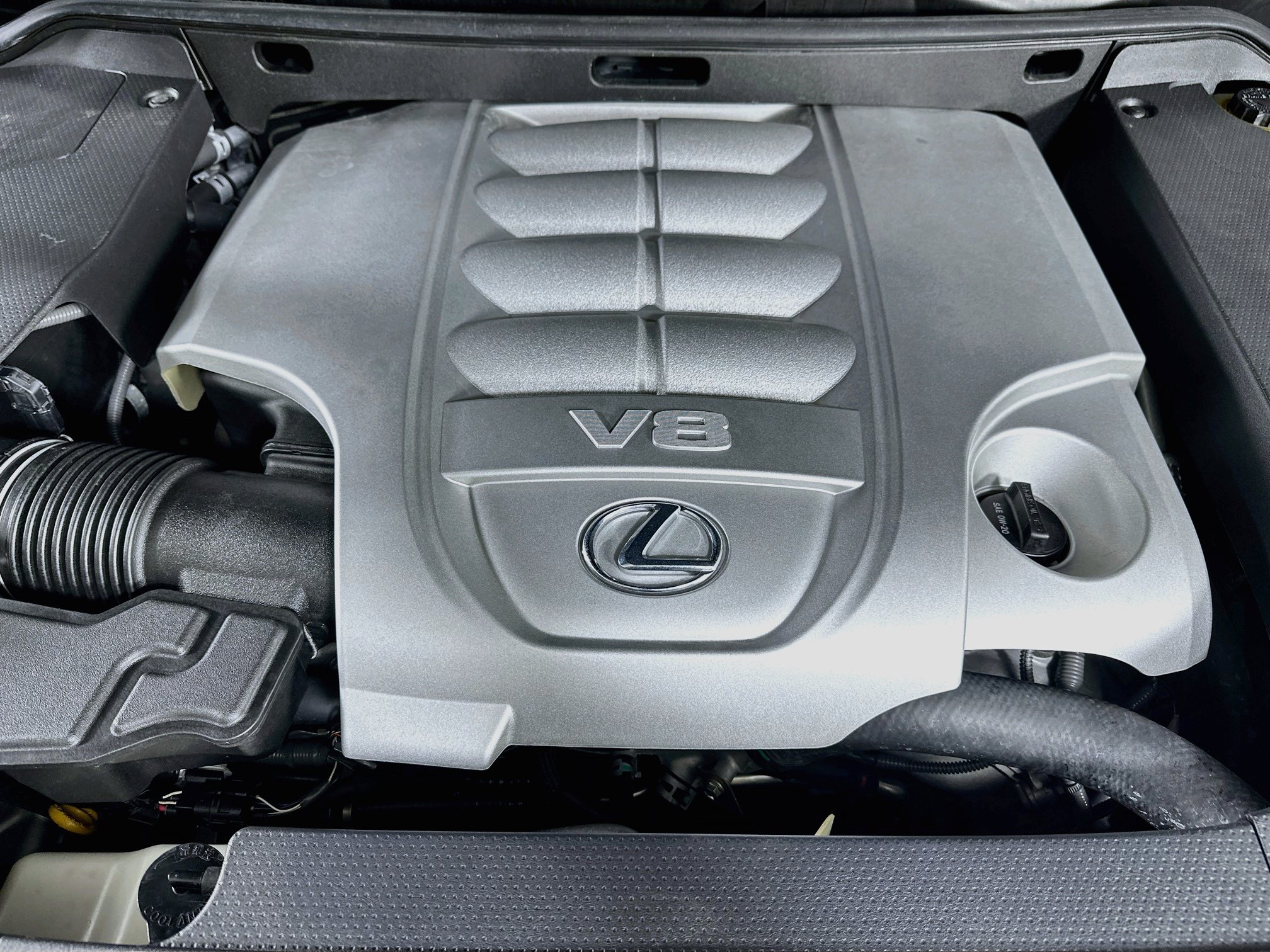 Used 2014 Lexus LX 570 4WD image 36