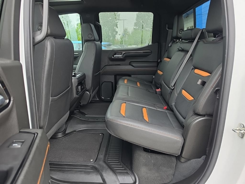 Used 2023 GMC Sierra 1500 AT4 w/ Technology Package AWD/4WD image 30