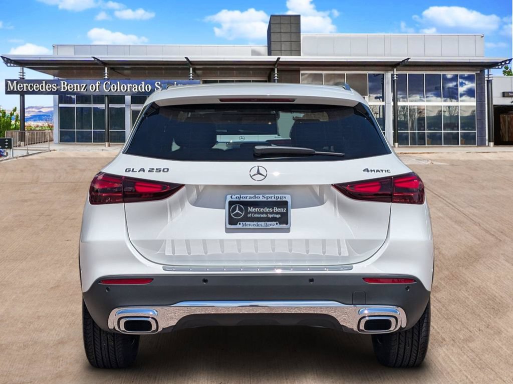 New 2026 Mercedes-Benz GLA 250 4MATIC image 6