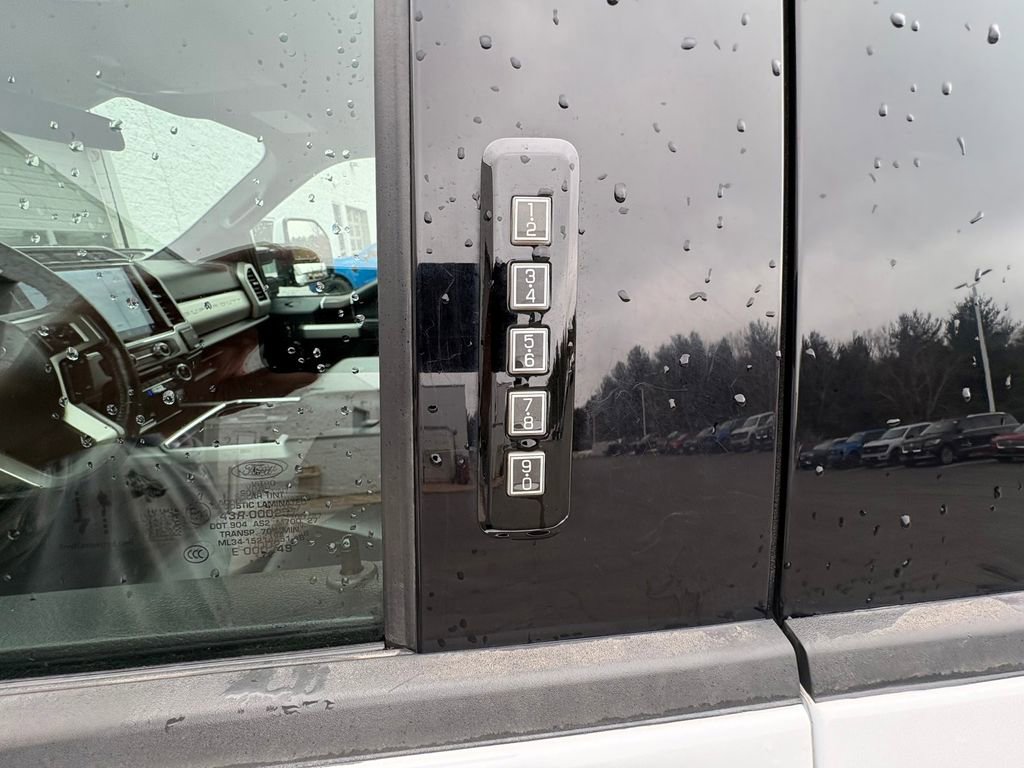 Certified 2022 Ford F350 Lariat w/ Lariat Ultimate Package image 11