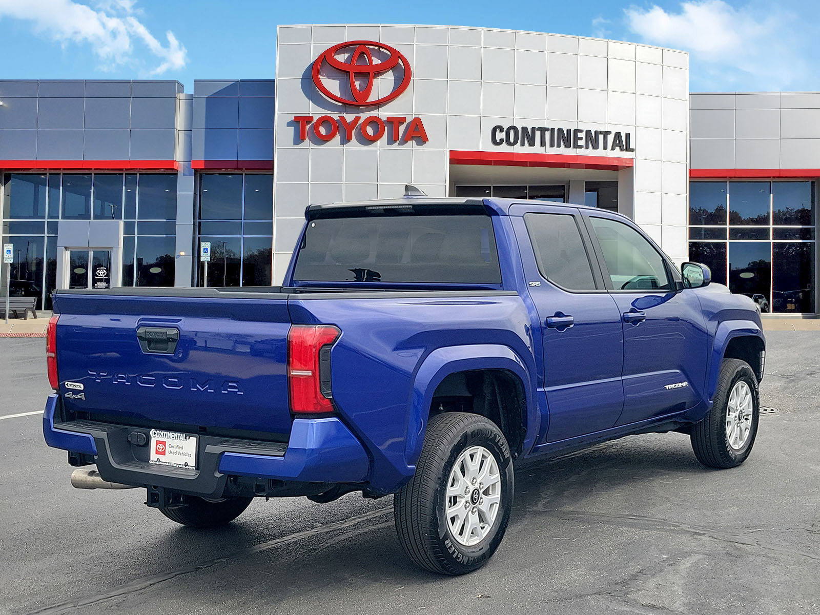 Certified 2025 Toyota Tacoma SR5 image 5