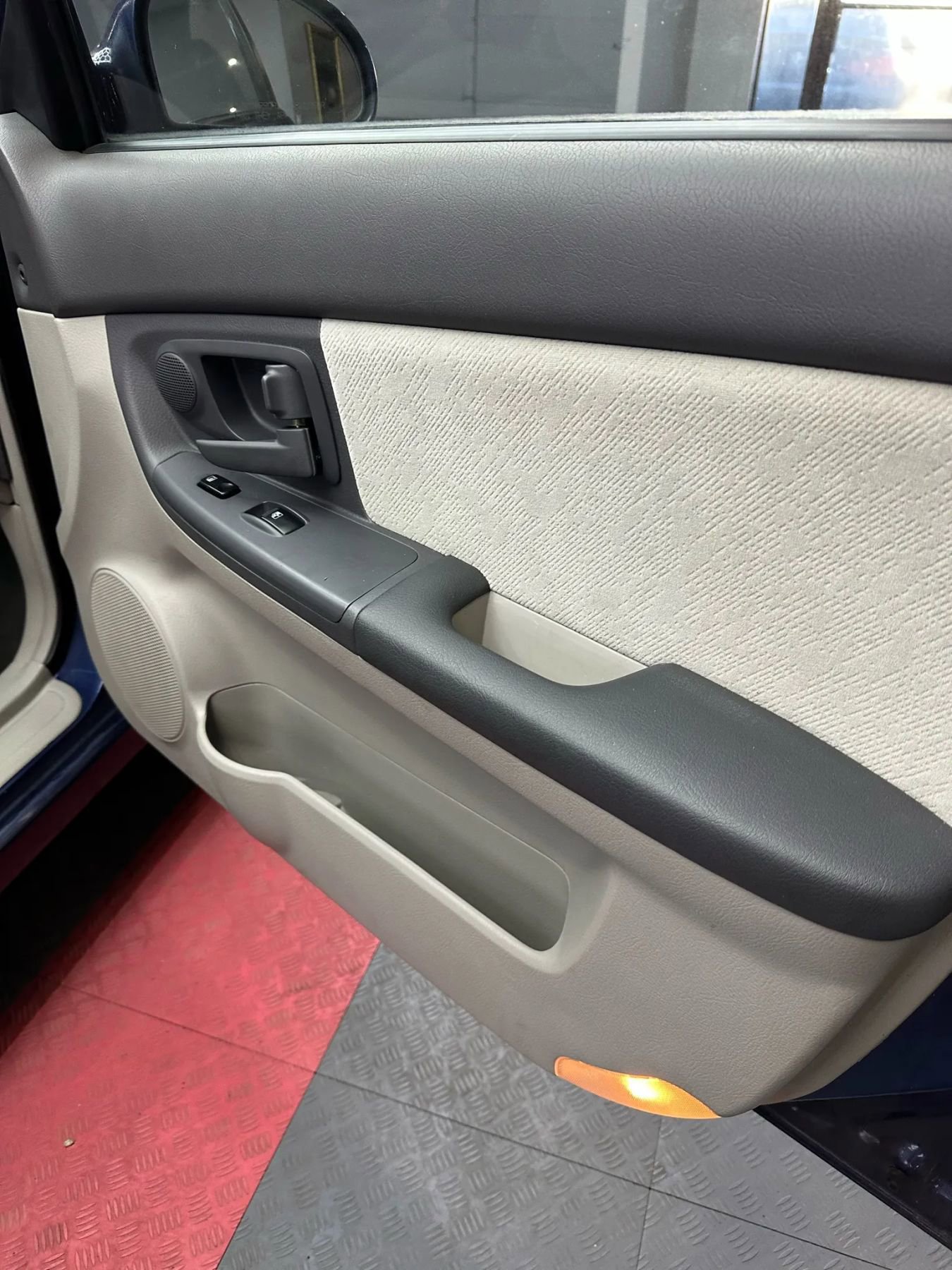 Used 2006 Kia Spectra EX image 21