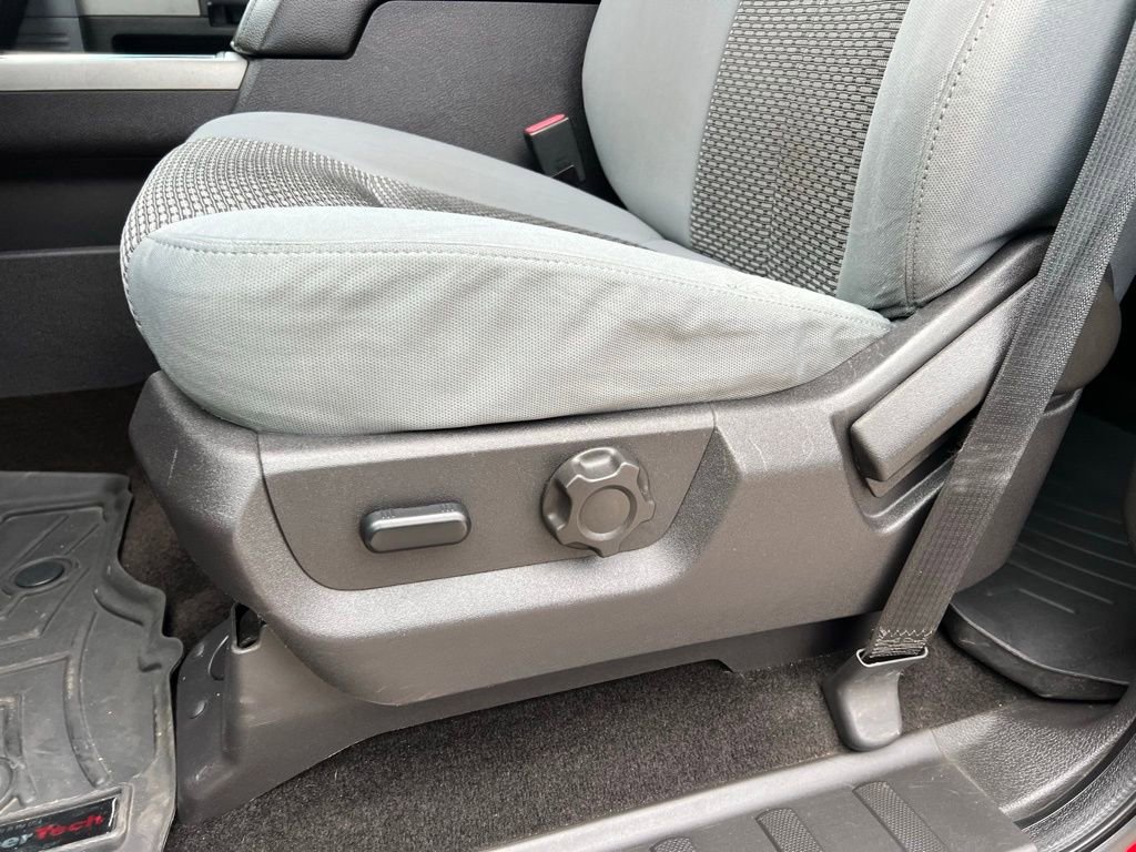 Used 2013 Ford F250 XLT w/ XLT Value Pkg image 14