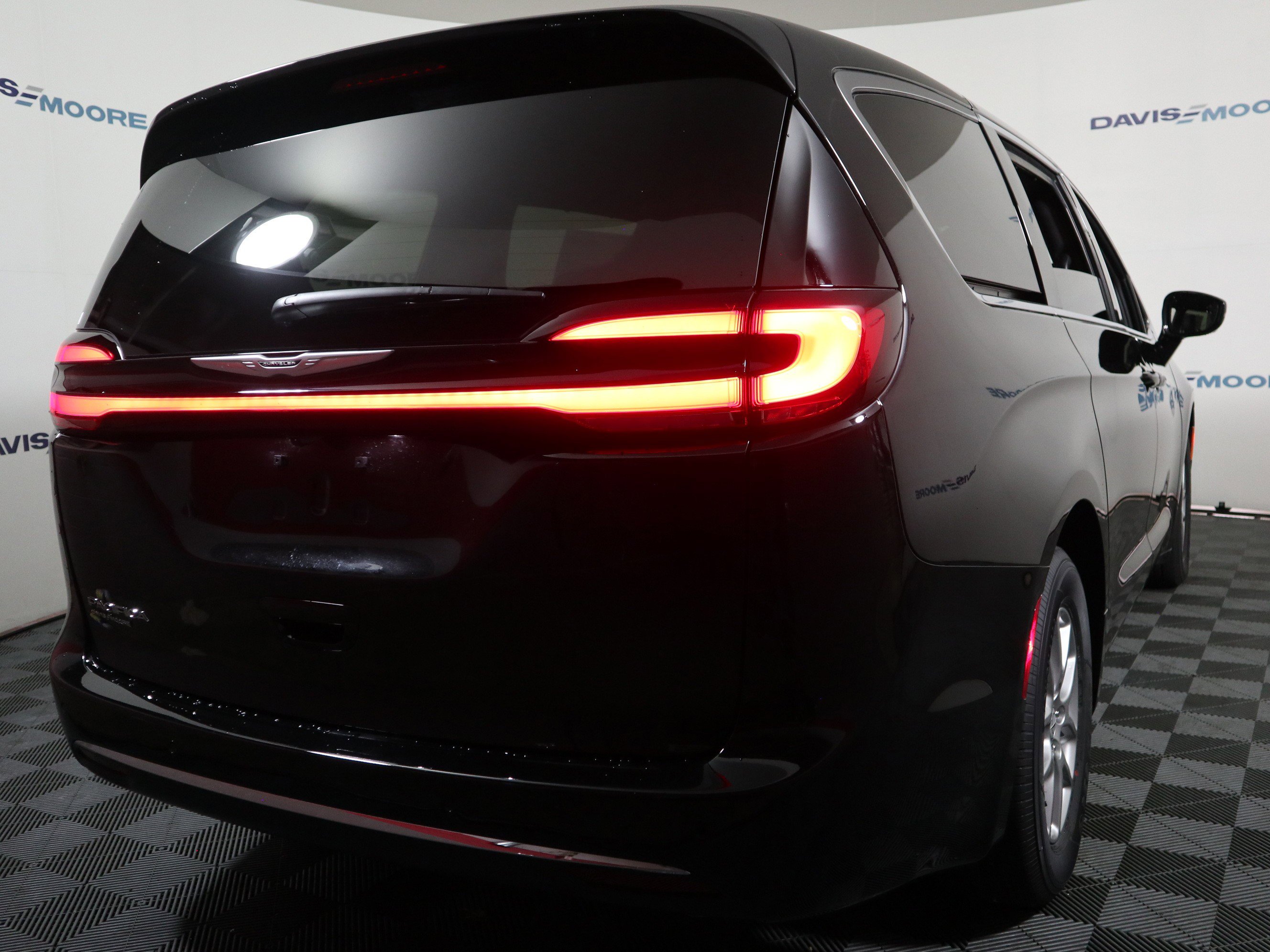 New 2026 Chrysler Pacifica Select image 6