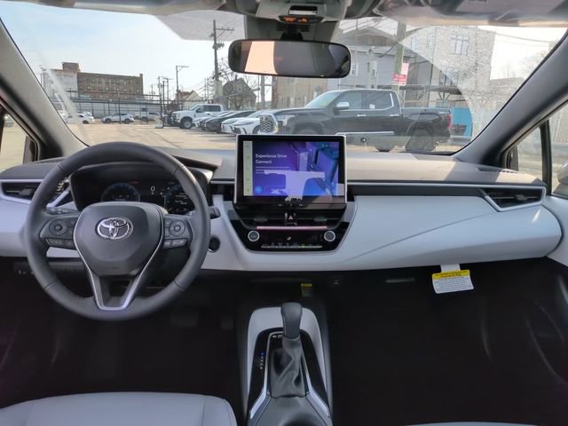 Used 2026 Toyota Corolla SE w/ SE Package image 11
