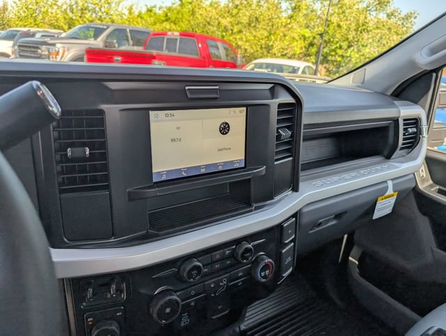 New 2026 Ford F250 XL w/ XL Chrome Package AWD/4WD image 21