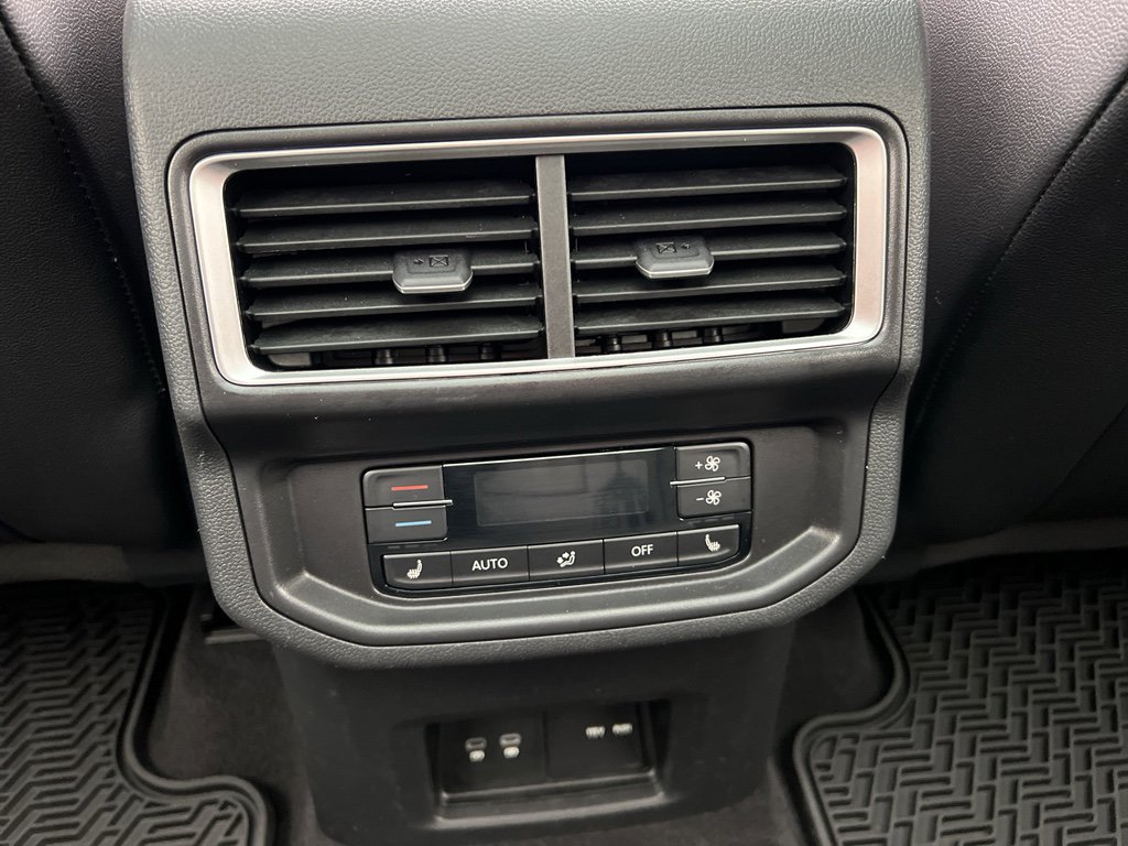 Used 2024 Volkswagen Atlas SEL image 39