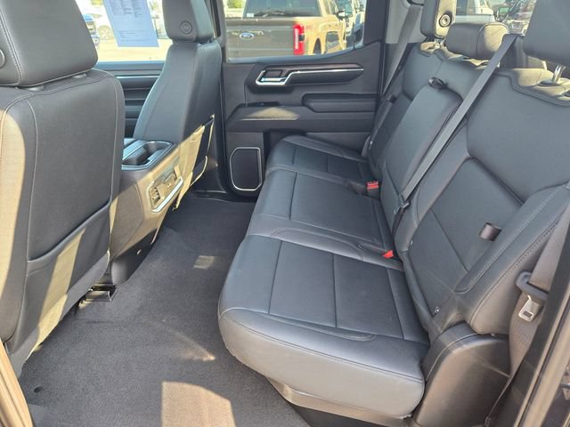 Used 2023 GMC Sierra 1500 SLT w/ SLT Premium Package RWD image 9
