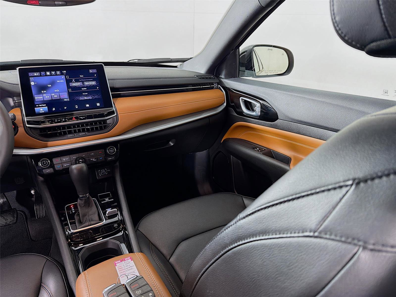 Used 2024 Jeep Compass Limited image 22