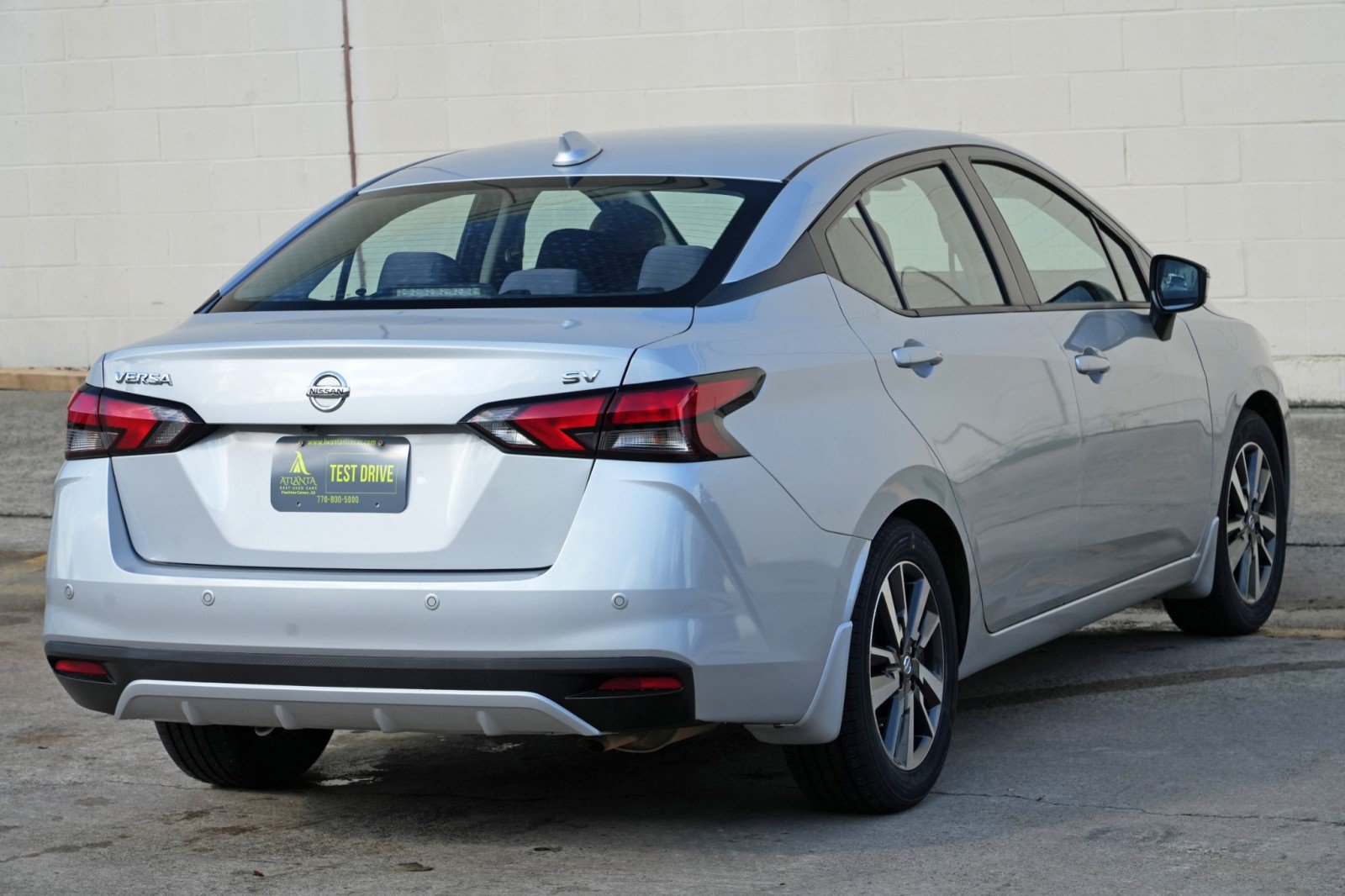 Used 2021 Nissan Versa SV FWD image 44