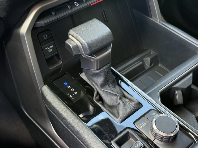 Used 2022 Toyota Tundra Limited AWD/4WD image 18