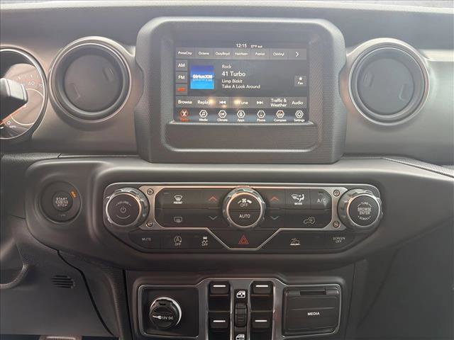 Used 2023 Jeep Gladiator Willys image 16