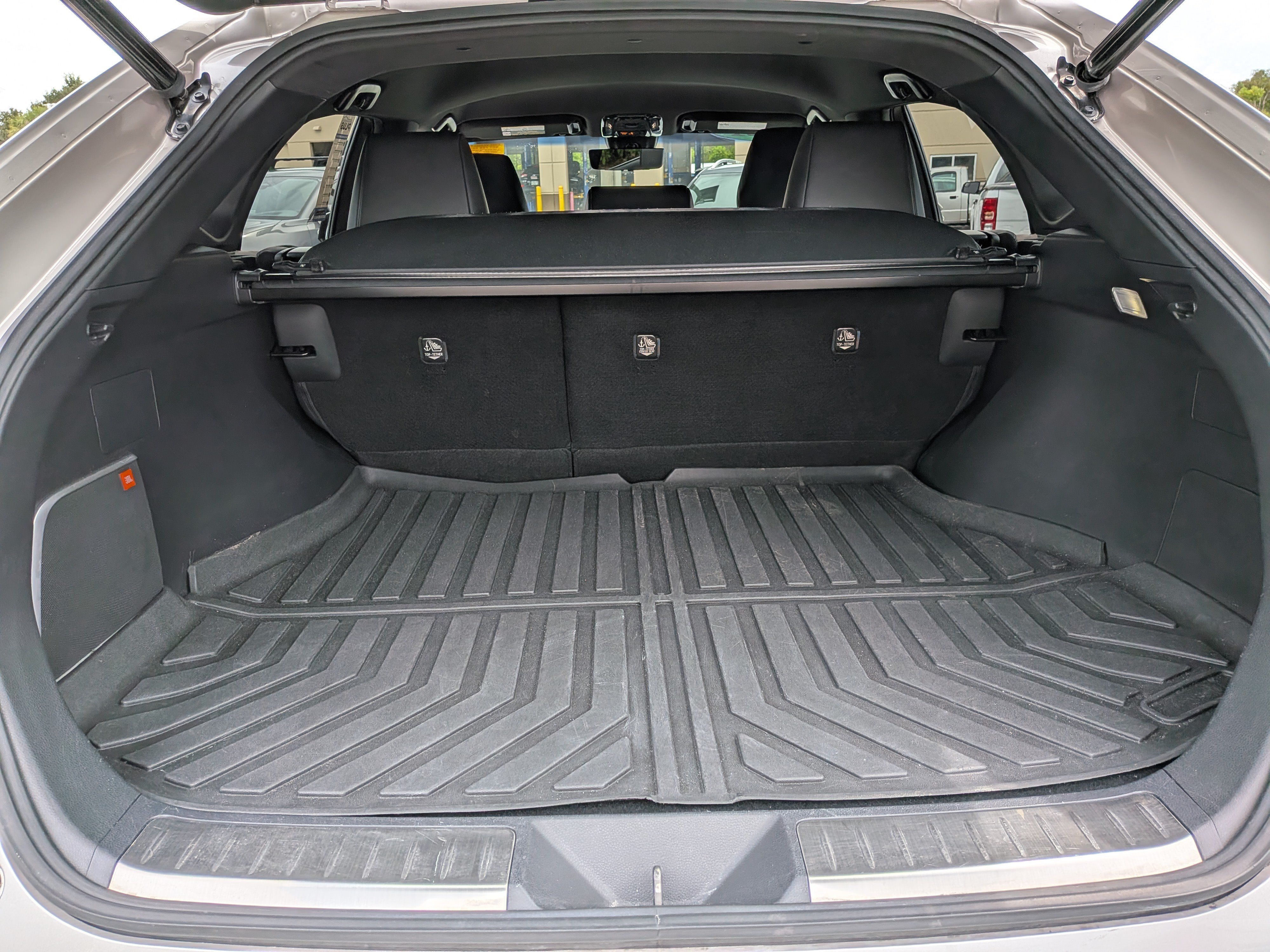 Used 2021 Toyota Venza Limited AWD/4WD image 13