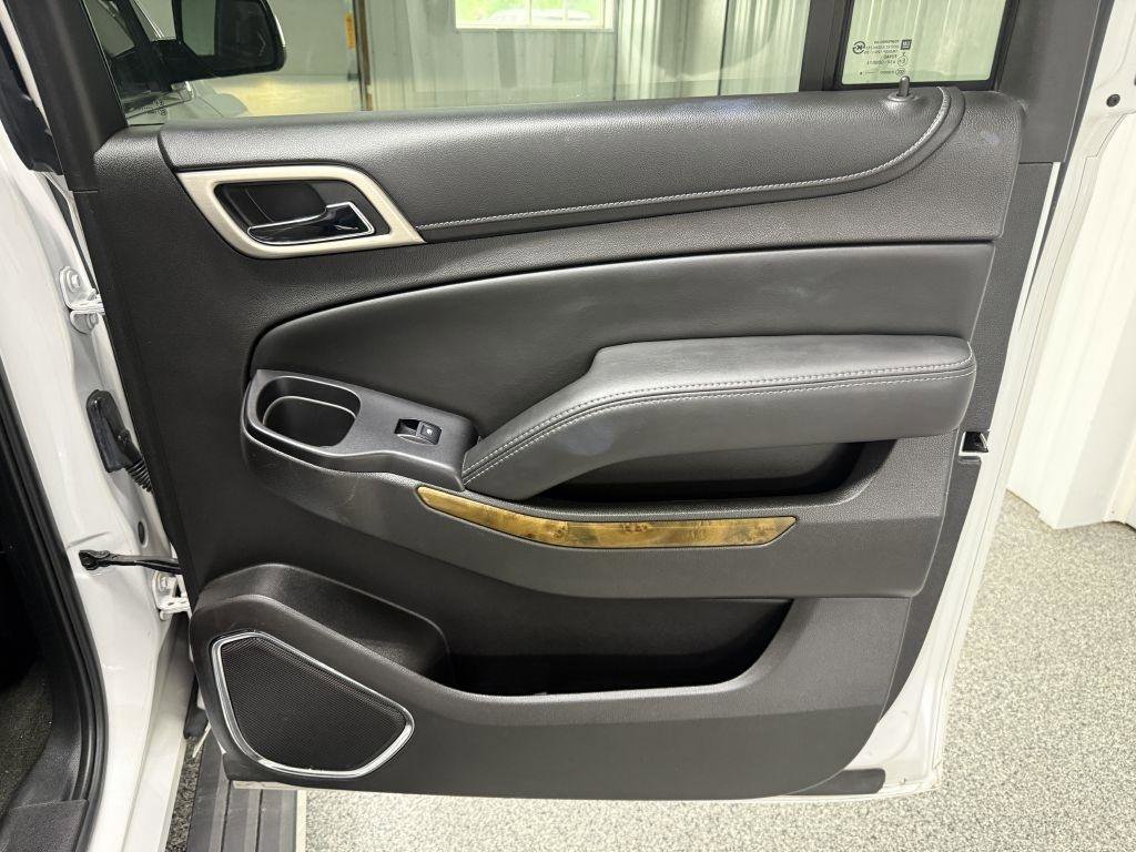 Used 2016 GMC Yukon XL Denali AWD/4WD image 41