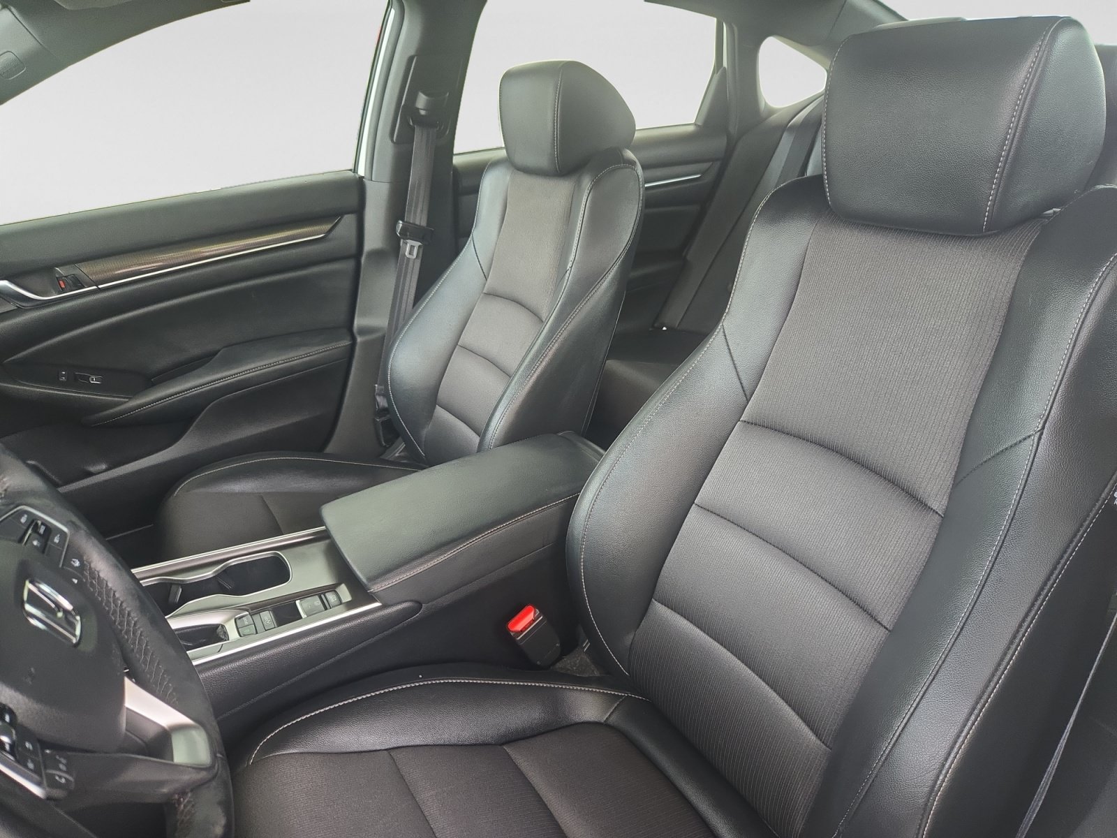 Used 2022 Honda Accord Sport image 10
