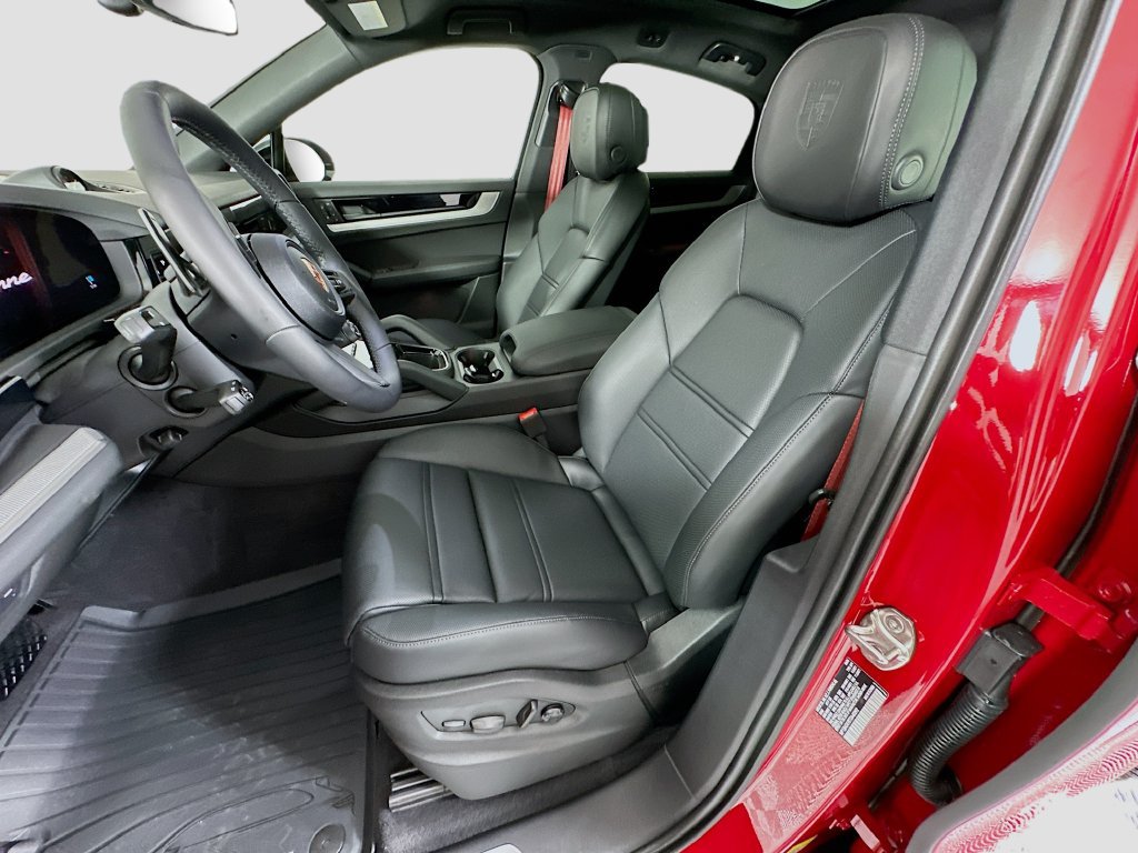 New 2026 Porsche Cayenne Coupe AWD/4WD image 5