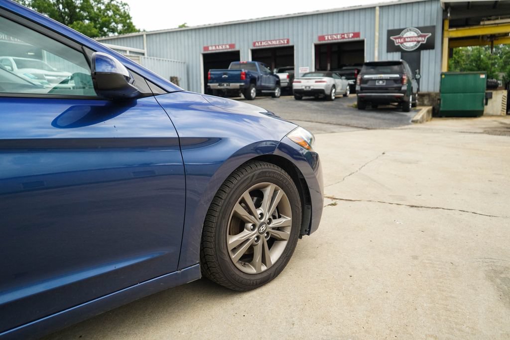 Used 2018 Hyundai Elantra SEL FWD image 18