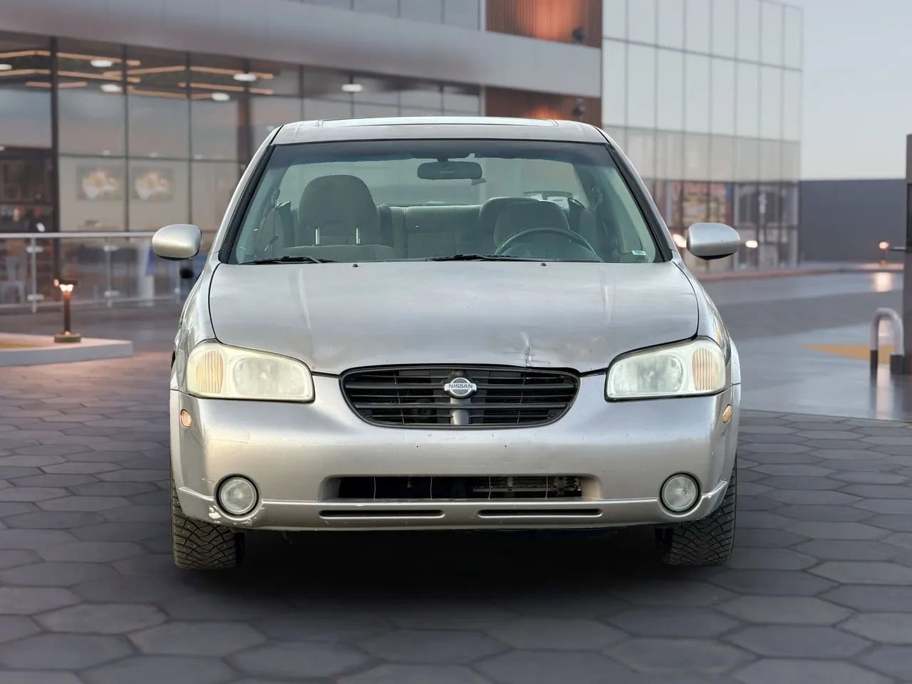 Used 2000 Nissan Maxima SE image 4